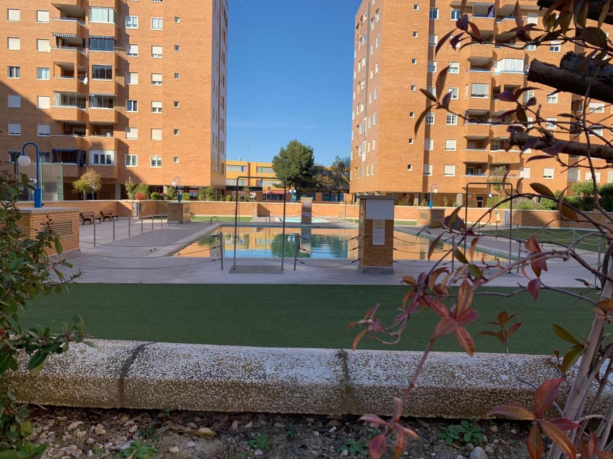 Apto Alma Parking Y Piscina Gratis Zaragoza Exterior foto